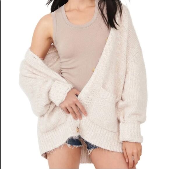 Free People Nevermind Cardi in Creme Brulee Eyelash Cardigan size Small - Picture 1 of 9